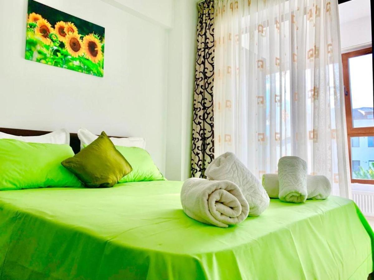 Elyse Comfortable Apartment Close To Palas Mall Iasi Exterior foto